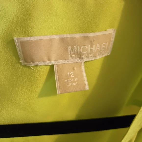 Michael Kors Green Sleeveless Tunic with Mandarin Collar - Picture 9 of 9